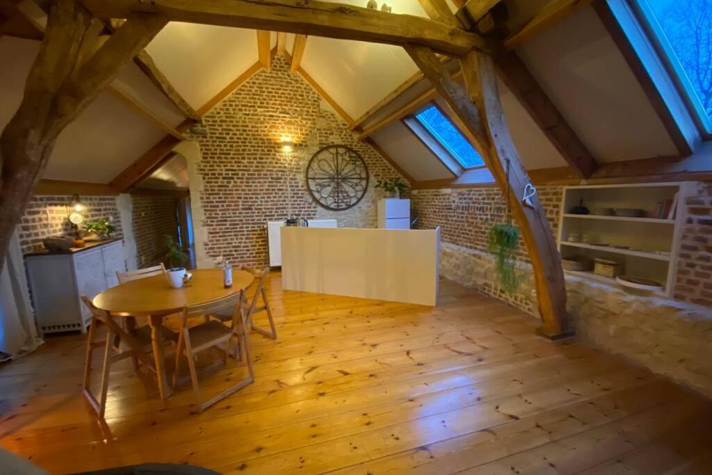 Charmant Appartement Dans Une Ancienne Ferme Nivelles Dış mekan fotoğraf